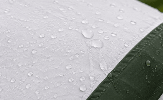 軽くて雨に強い、防水素材